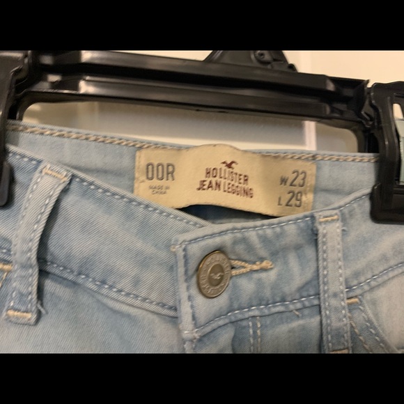 Hollister jeans - Picture 2 of 3
